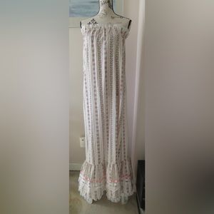 Vintage 1970s Pink & White Floral Strapless Maxi Dress With Lace Trim And Ruffle